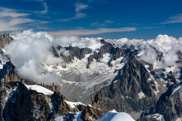 Взгляд на Монблан (Mont Blanc)