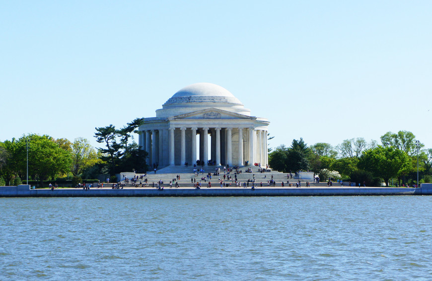 Пожалуй самое элегантное здание в США - мемориал Джефферсона