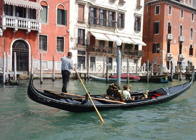 Венеция из окна вапоретто