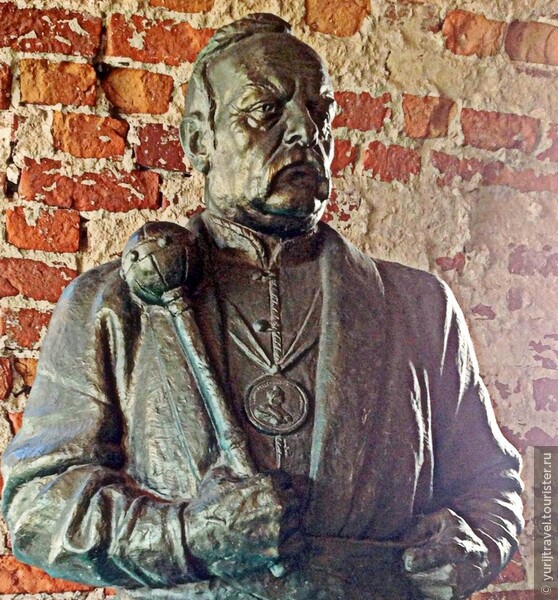 Памятник Петру Кальнишевсклму
