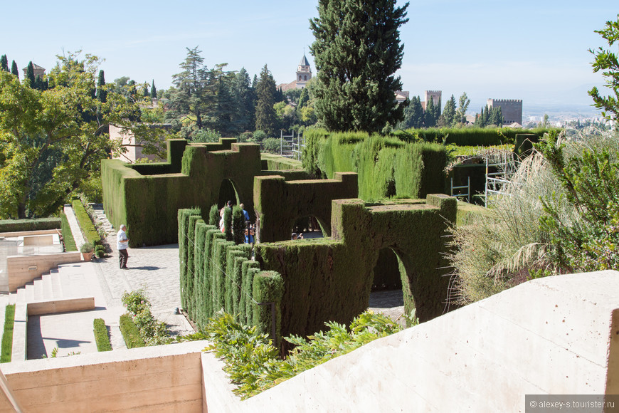 Путешествие в солнечную Андалусию, и не только. Часть 7-1. Гранада - Альгамбра и сады Хенералифе