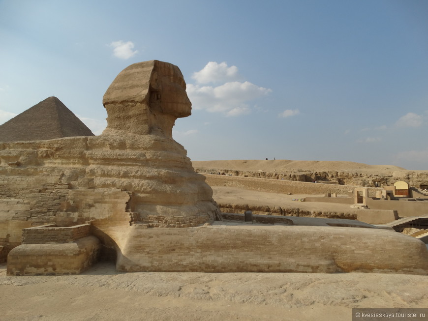 Под лапами Сфинкса есть тайные входы в древние сооружения. У египтологов много работы! Великий Большой Сфинкс загадал человечеству такие загадки, разгадывать которые можно ВЕЧНО!