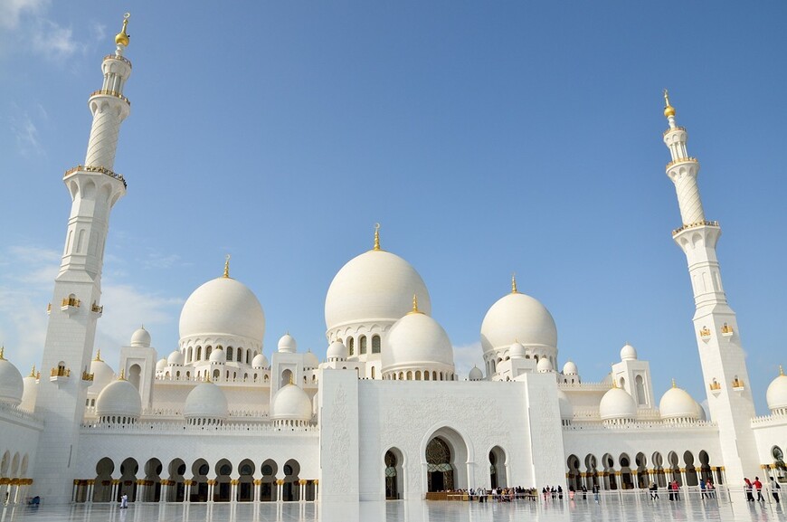 Шейх Зайд и пять столпов ислама в Абу-Даби