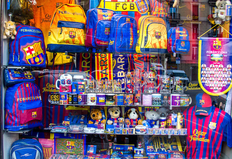 Сувениры и подарки из Барселоны