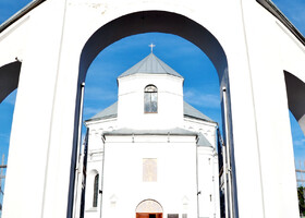 Костел Святого Михаила Архангела — памятник архитектуры ренессанса с элементами оборонительного зодчества.