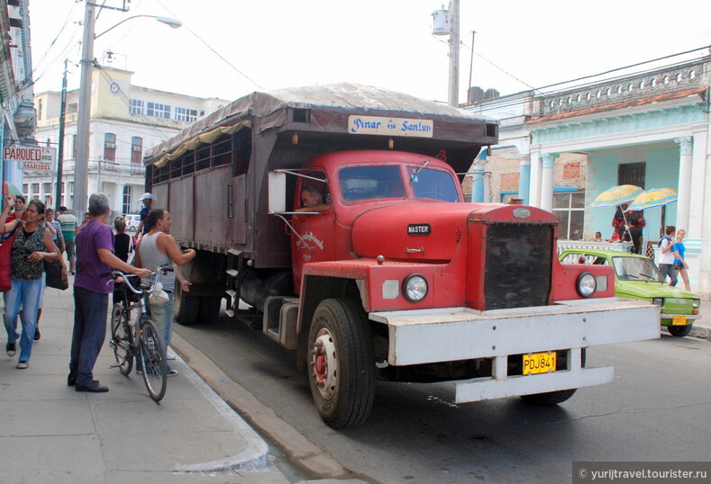 Кубинский провинциальный автобус