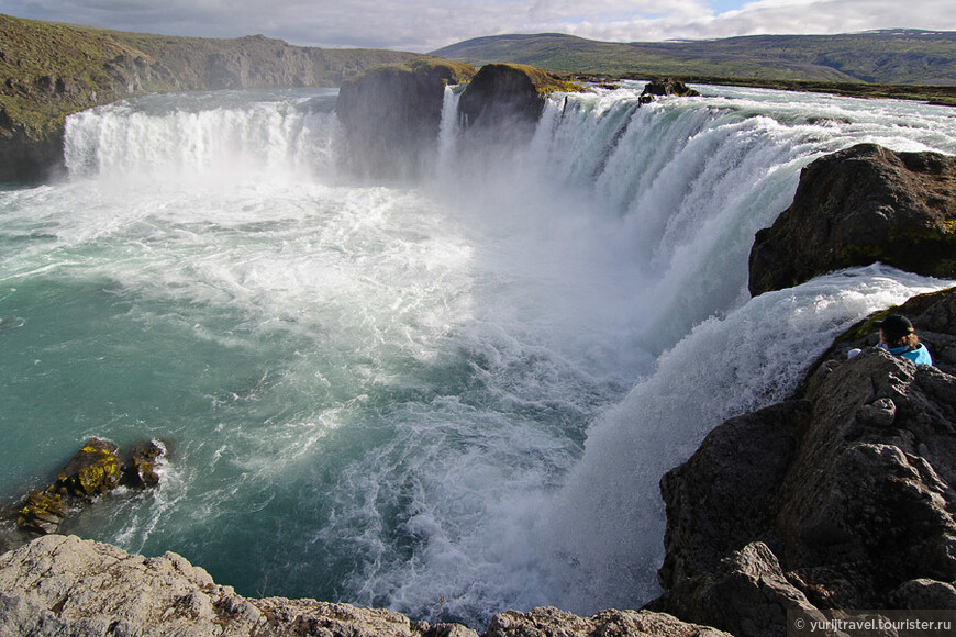 Обожествленный исландцами водопад Годафосс 