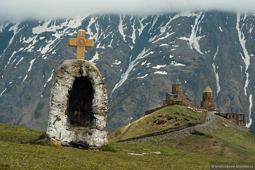 Гора Казбек: прогулка из Степанцминды к Троицкой церкви в Гергети