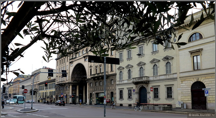 Арка на виа Венето - вход на площадь Элеоноры Дузе.