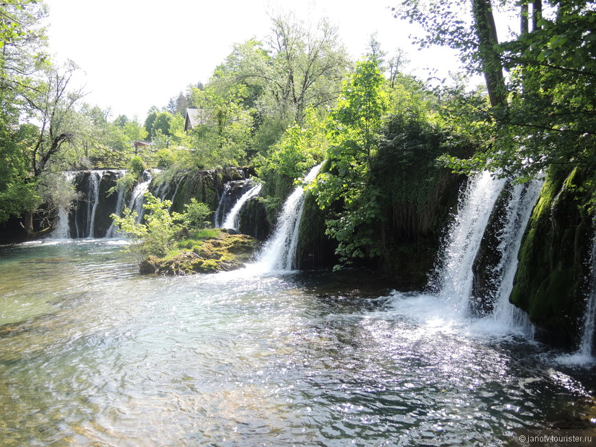 Водопад в деревне Растоке