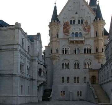 Замки сказочного короля. Замок Нойшванштайн (Neuescwanstein) — это сбывшаяся наяву фантазия короля...