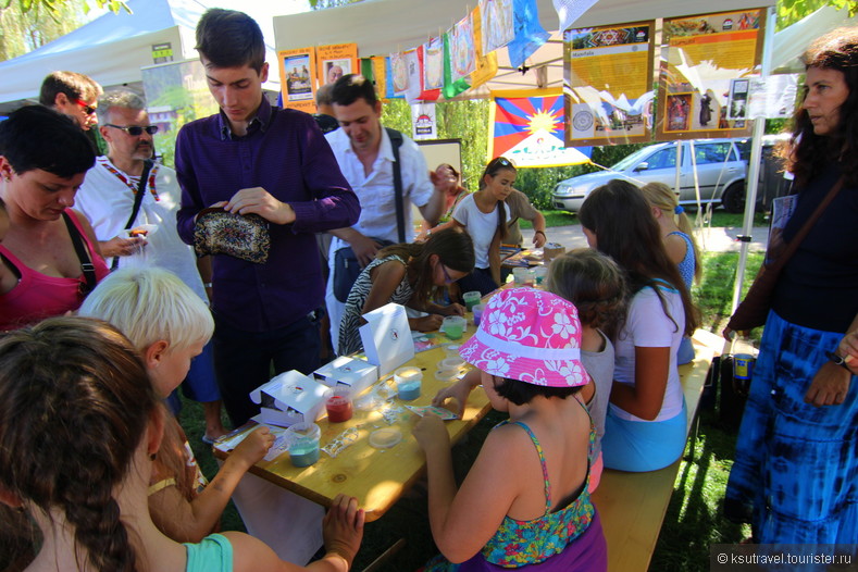 Фестиваль еды со всего мира Цветная девятка