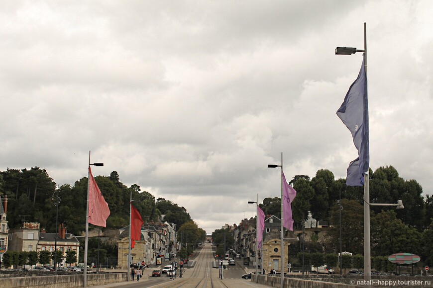 Вид с моста на площадь Шауэль
