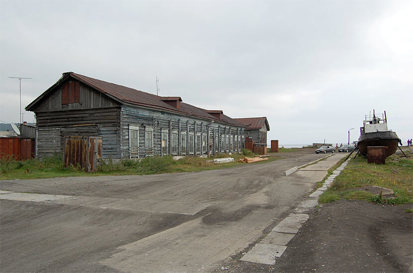 Листвянка, Ангара и порт БайкалЪ