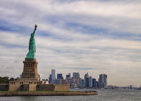 Нью-Йорк. Liberty Island и компания...