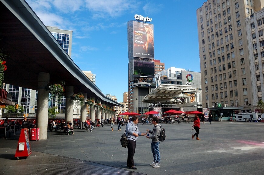 В Канаду через Исландию. Торонто и CN Tower