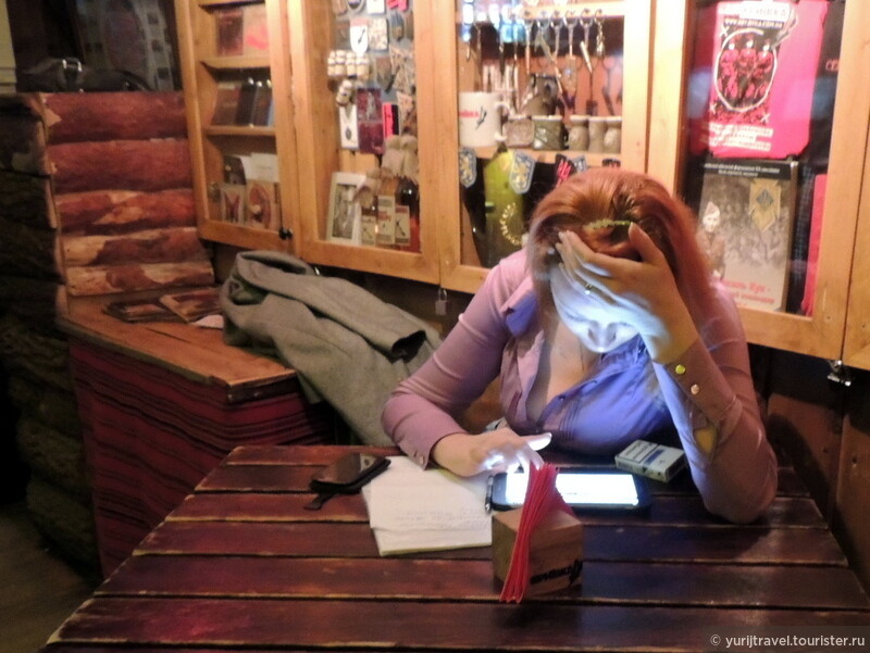 В ресторане всегда есть WiFi и можно спокойно поработать