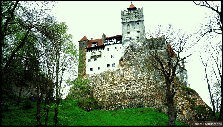 Замки, вампиры и околдовывающая красота Румынии