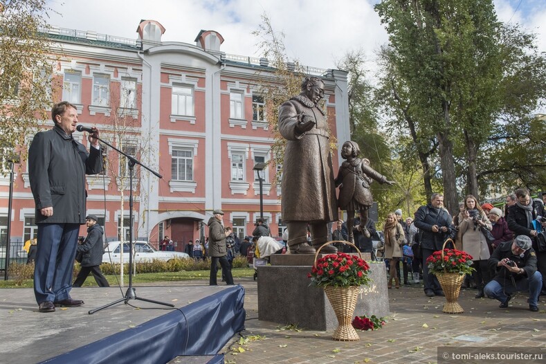 В Воронеже появился сквер Маршака и памятник поэту