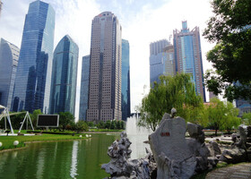 Шанхай - и его деловой центр.