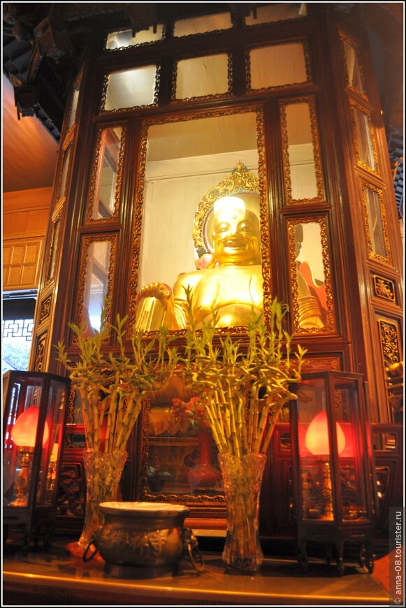 Буддистская святыня Шанхая