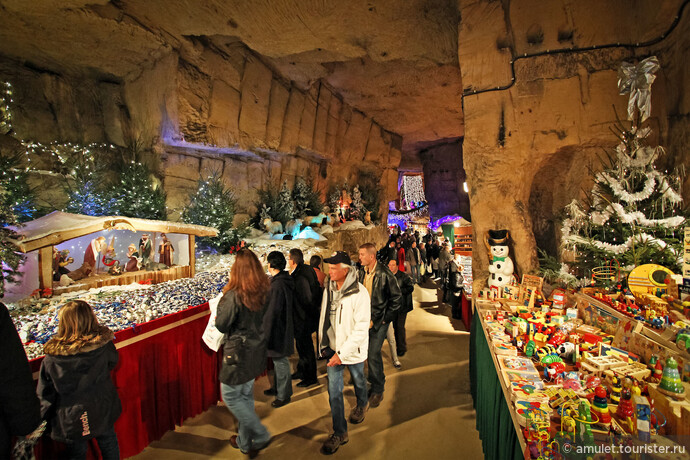 Рождественская ярмарка в пещерах Валкенбурга