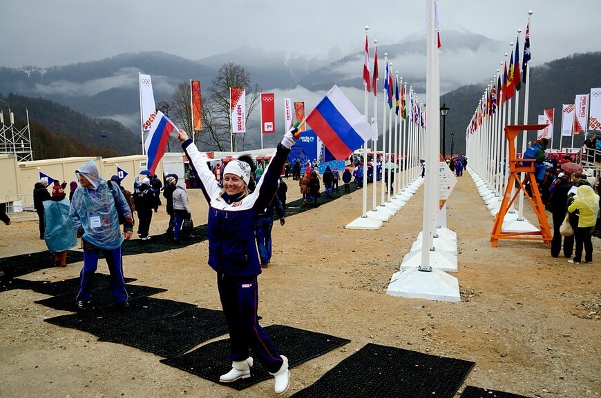 Сочи-2014. День 3-й. Ванесса Мэй, Николай Олюнин и... женский хоккей