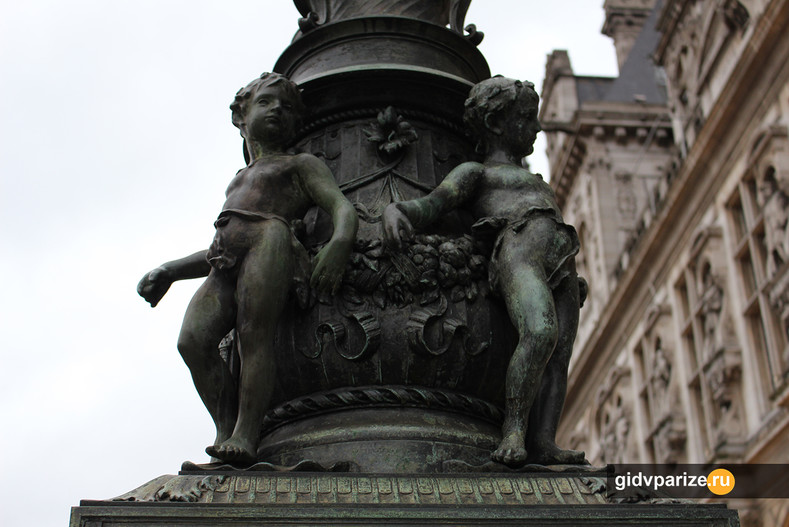 Ноев Ковчег на площади Мэрии Парижа (+фото)