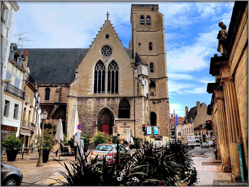 Церковь св.Иоанна (Сен Жан).