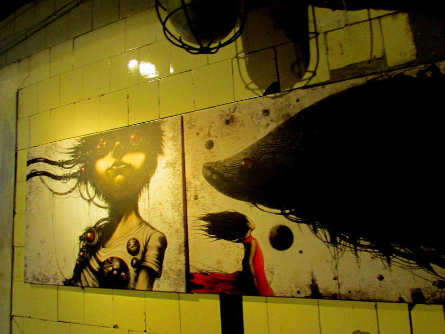 Лофт-проект «Этажи». Выставка японского художника Шинго Мацунума  aka Шичигоро «Место, где живут зайцероботы»