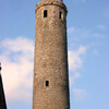 Карандашная башня, одна из двух, оставшихся в стране, куда все еще можно забраться наверх.