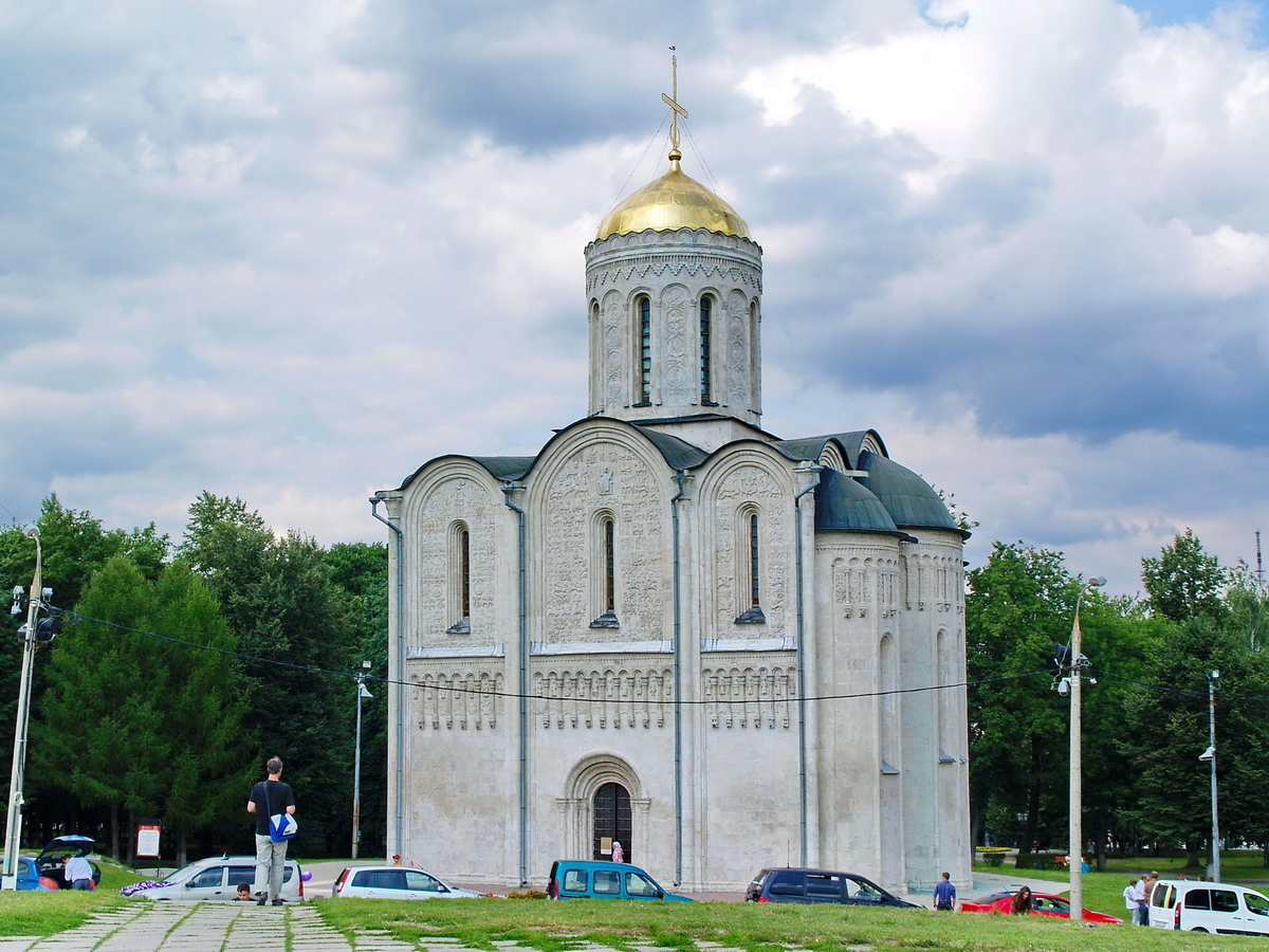 владимир соборная площадь